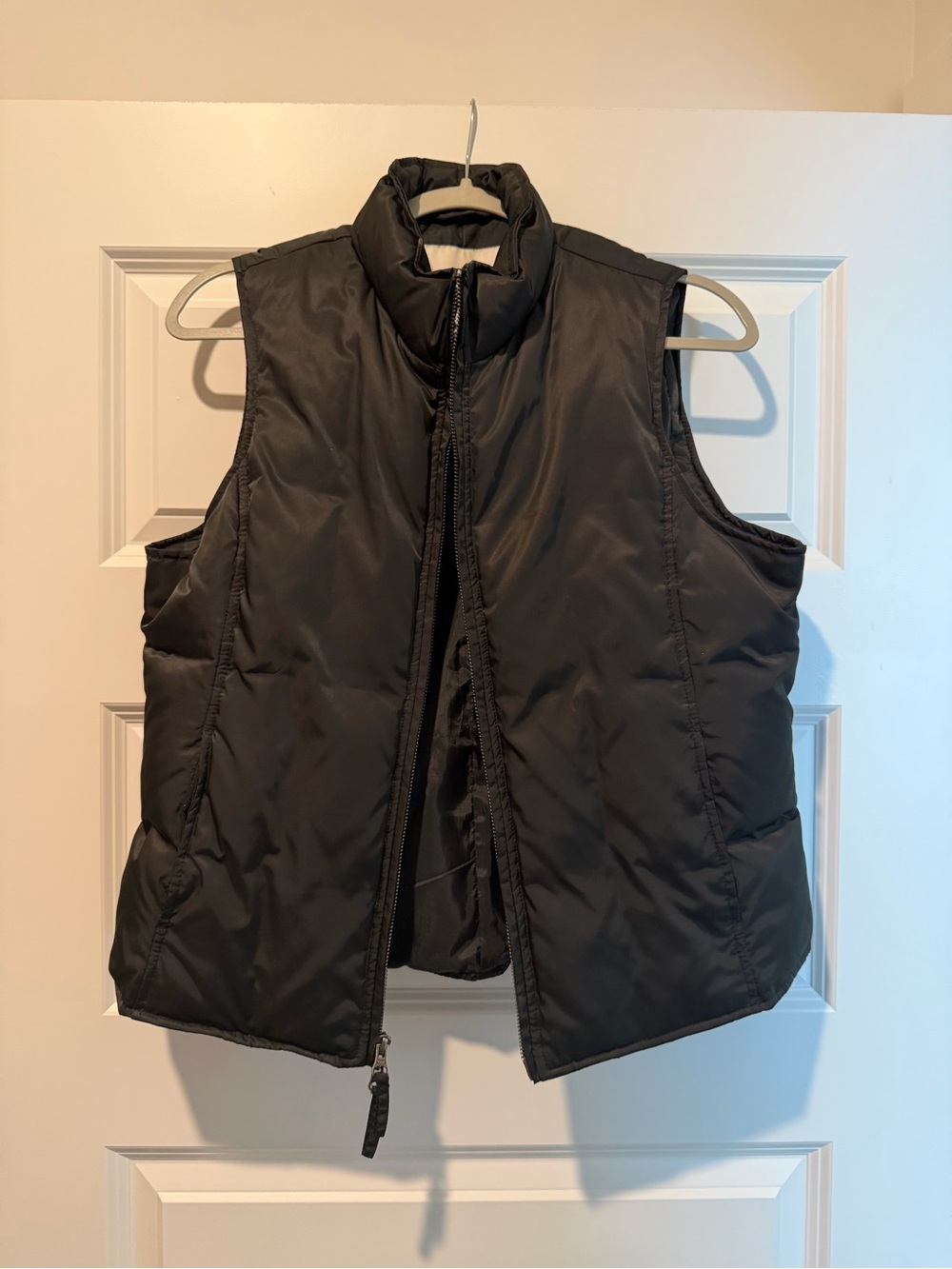 GAP Black Puffer Vest
